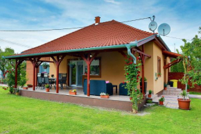 Villa Eszter, Balatonkeresztur